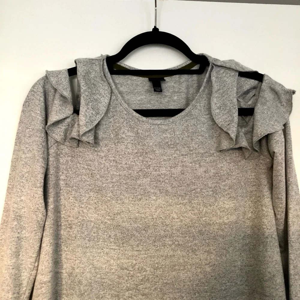 Art Class Girls XL Gray Cold Shoulder Ruffle Top